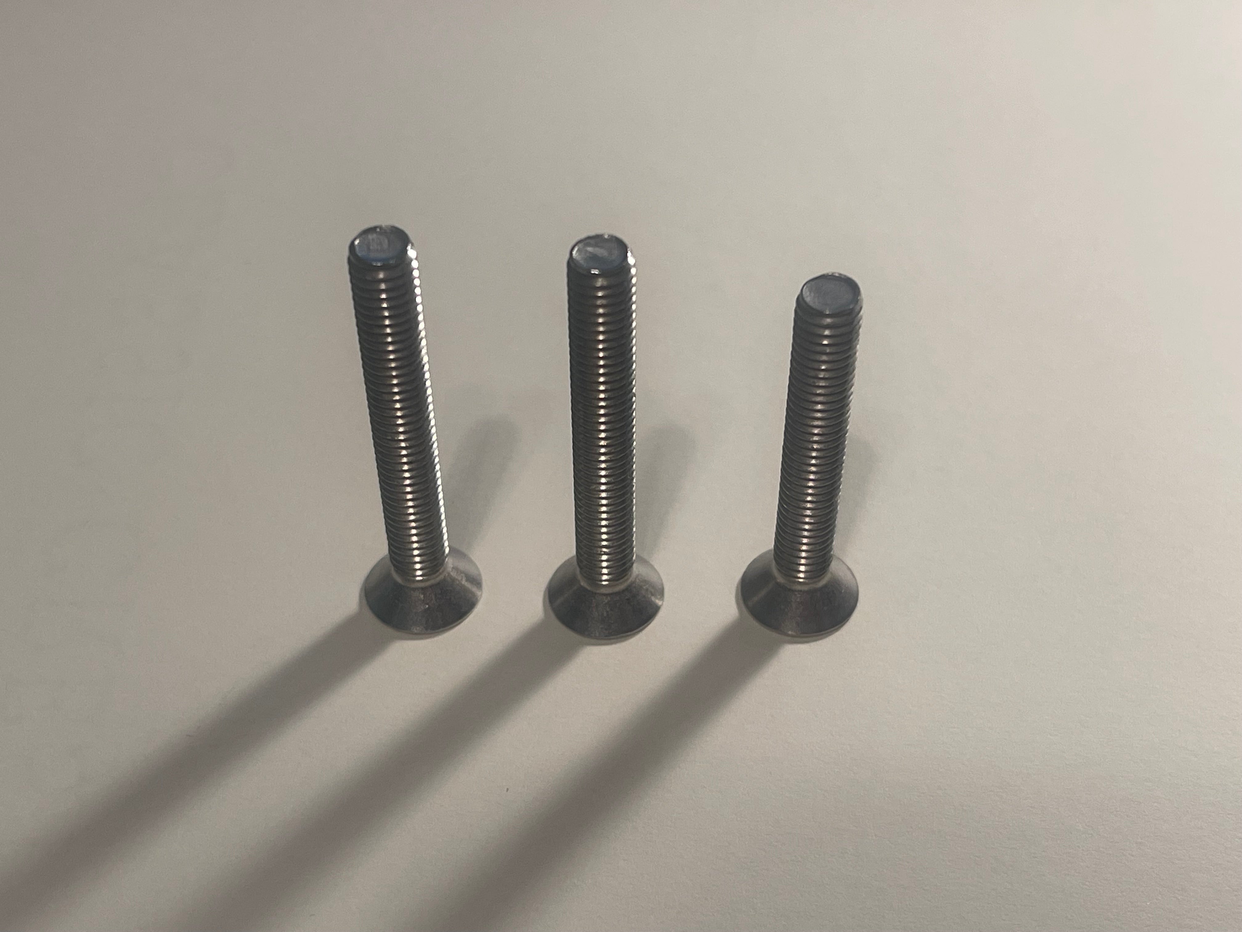 Additional longer screw set for Sabfoil & Adapter